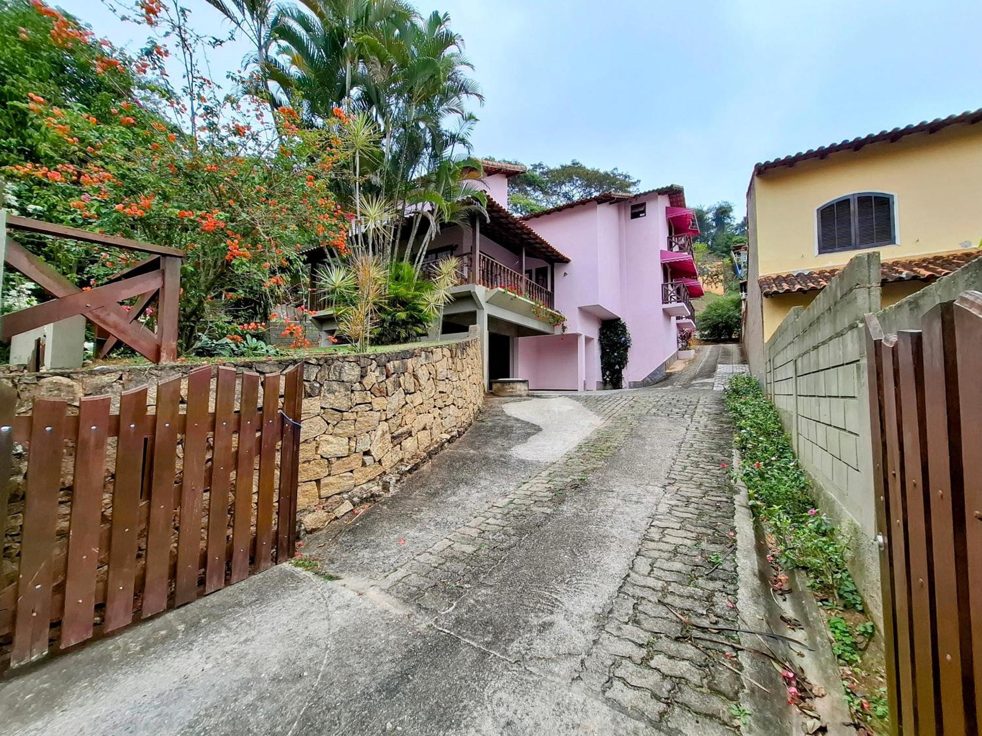 Casa Rosada Seu Refugio Na Serra Hotel Miguel Pereira Exterior photo